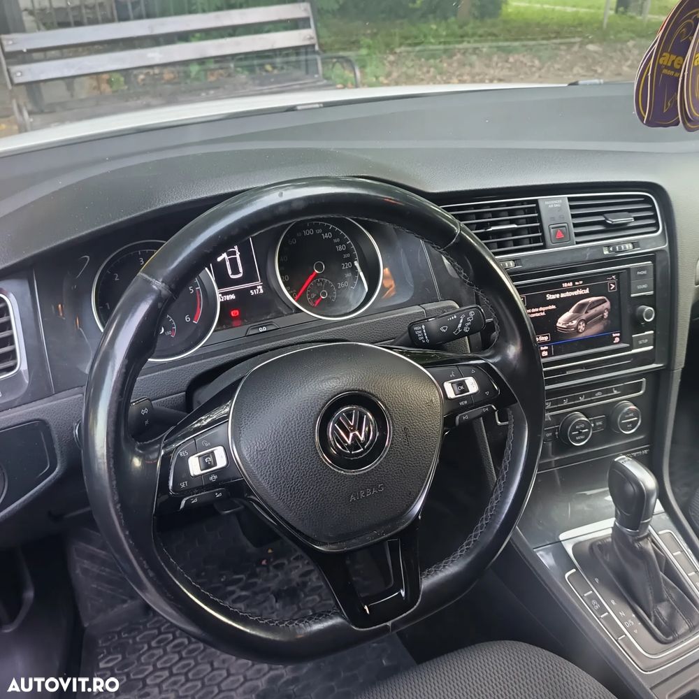 Volkswagen Jetta - 6