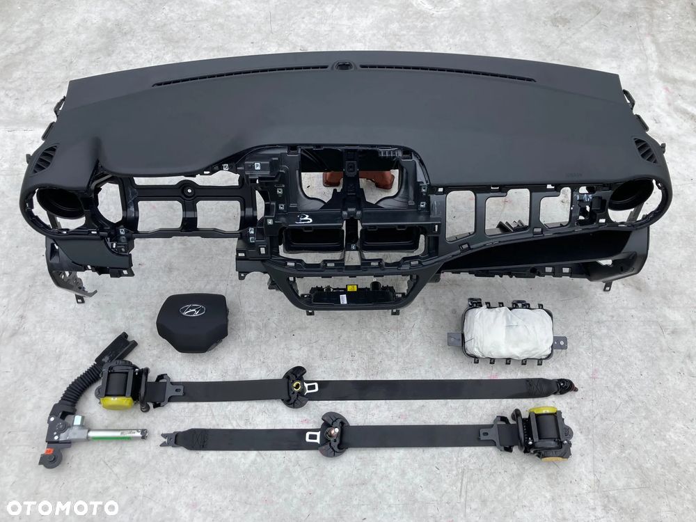 HYUNDAI I10 III 3 DESKA KONSOLA KOKPIT PULPIT PÓŁKA PARAPET PODUSZKI POWIETRZNE KIEROWCY PASAŻERA KURTYNA KURTYNY FOTELA W FOTEL AIR BAG AIRBAG NAPINACZ PASY PAS naprawa Raz2 - 3