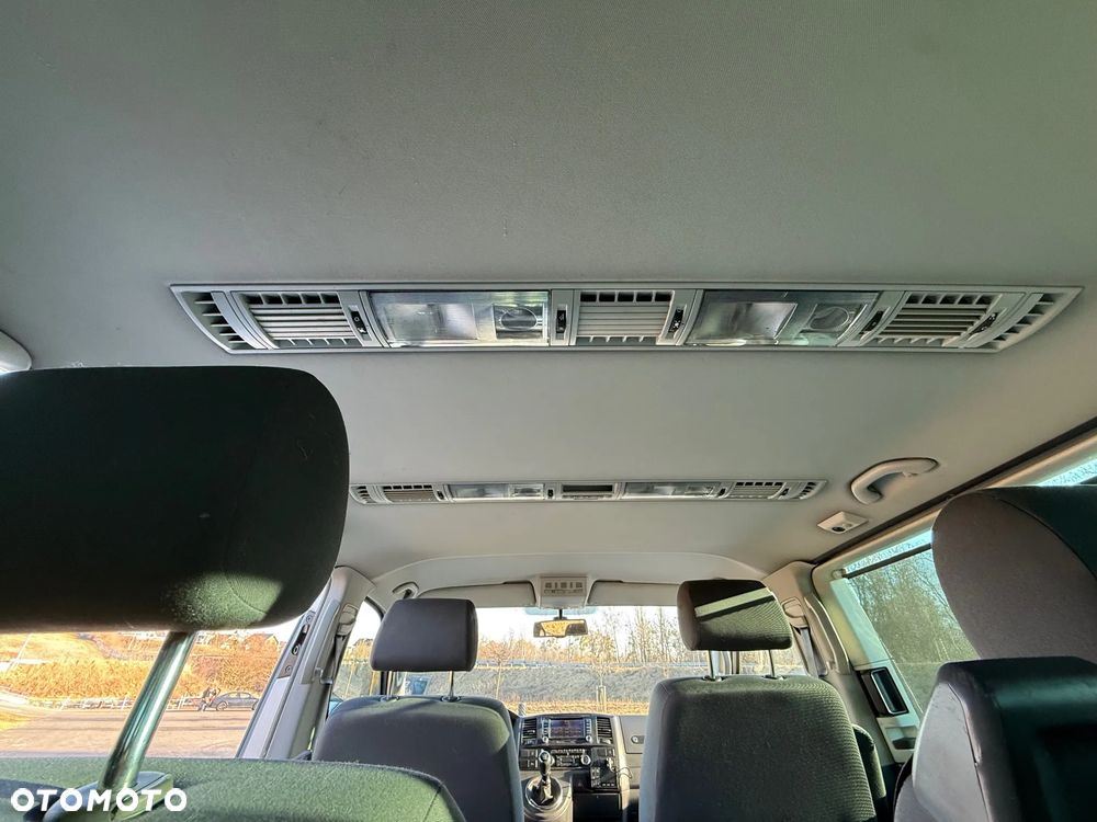 Volkswagen Multivan - 10
