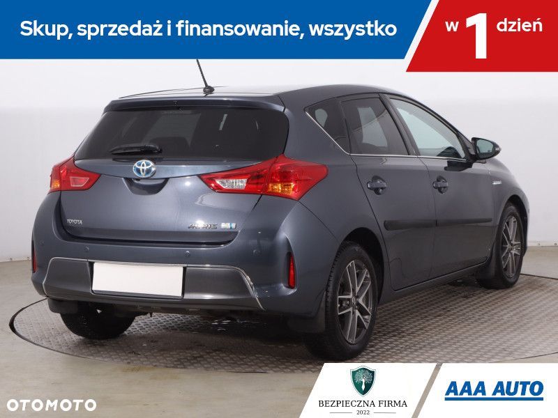 Toyota Auris - 7