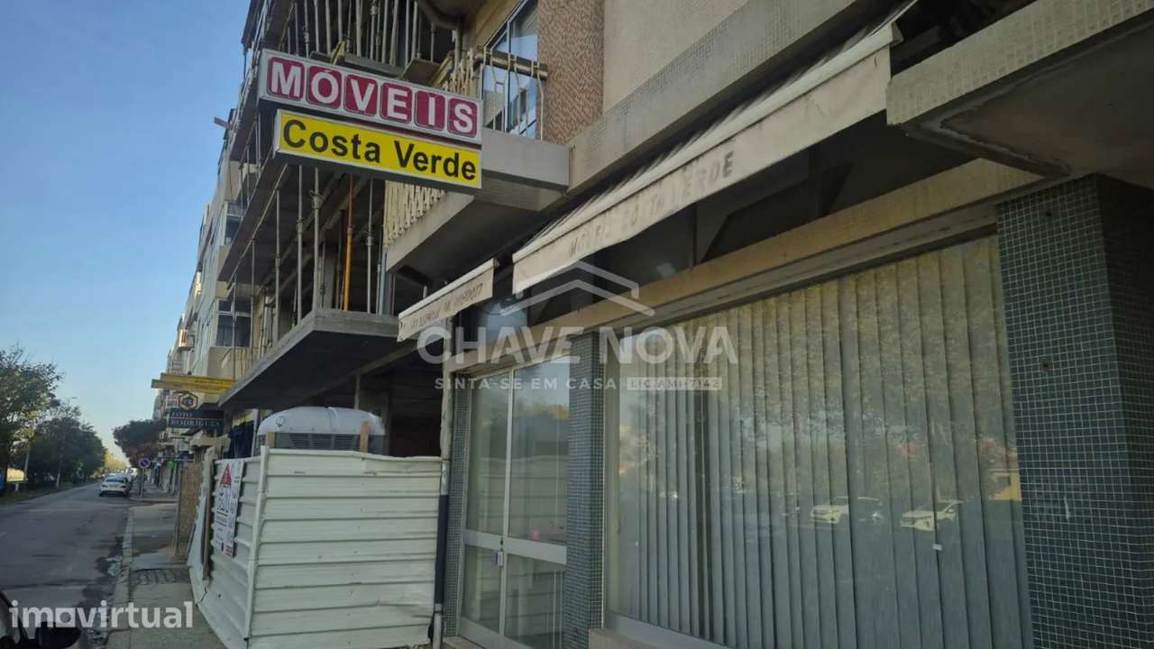 Espaço Comercial Premium no Coração de Espinho - Grande imagem: 2/8