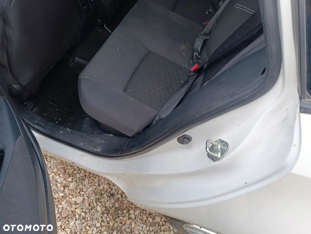 Toyota Corolla 1.8 Hybrid Club - 11