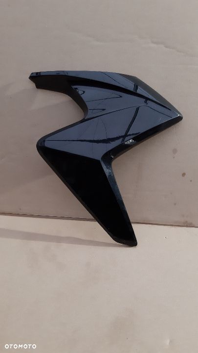 #J HONDA CB 1000R SC60 OWIEWKA PRAWA BOK BOCZEK OSŁONA - 1