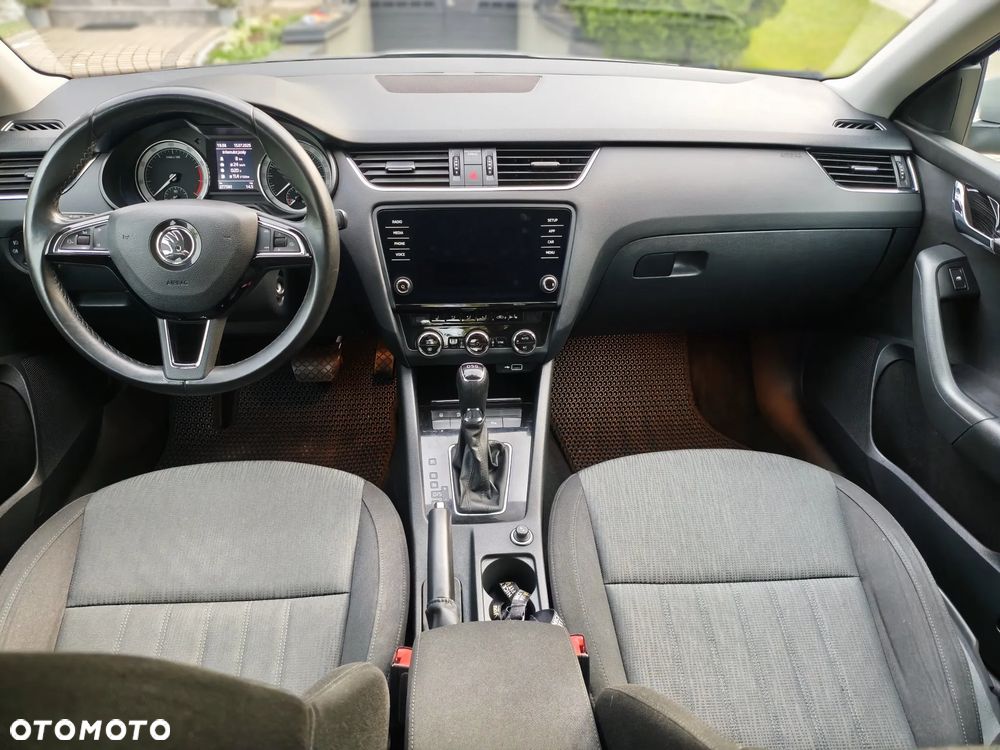 Skoda Octavia 2.0 TSI Clever DSG - 24