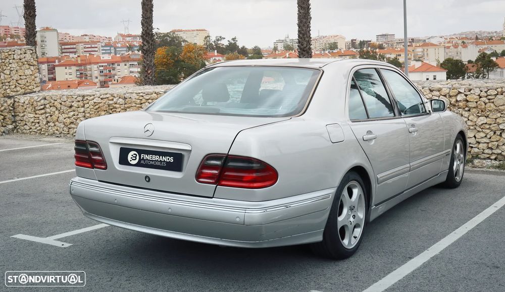 Mercedes-Benz E 220 - 3
