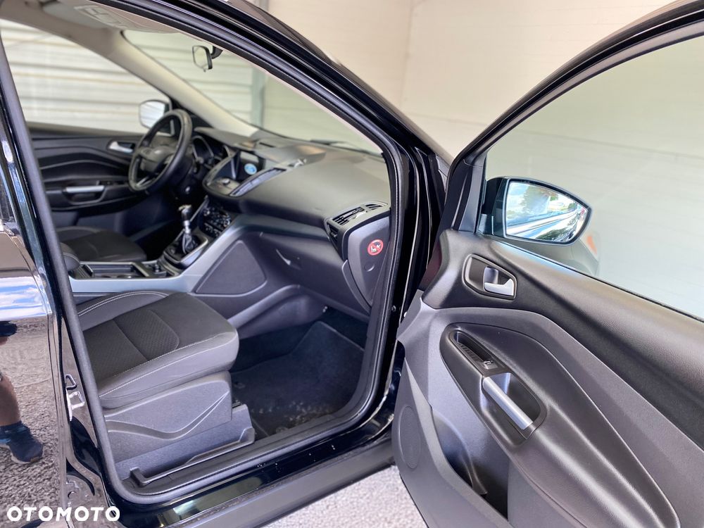 Ford Kuga 2.0 TDCi FWD Titanium - 14