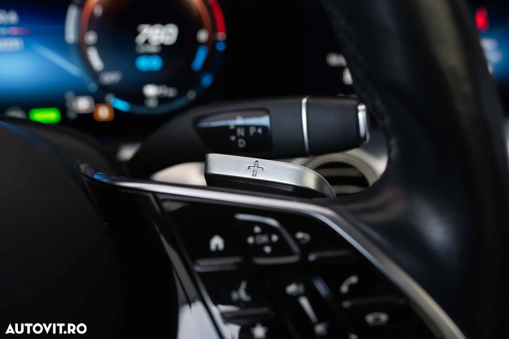 Mercedes-Benz E 300 de 4Matic 9G-TRONIC Avantgarde - 18