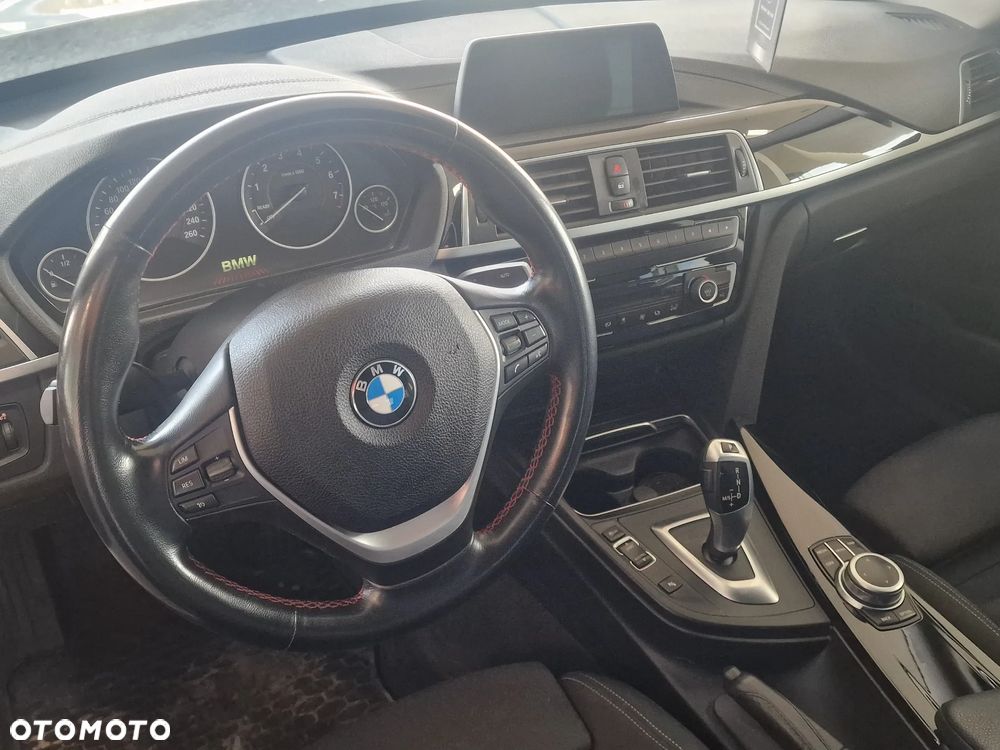 BMW 3GT 320i GPF xDrive Sport Line sport - 8