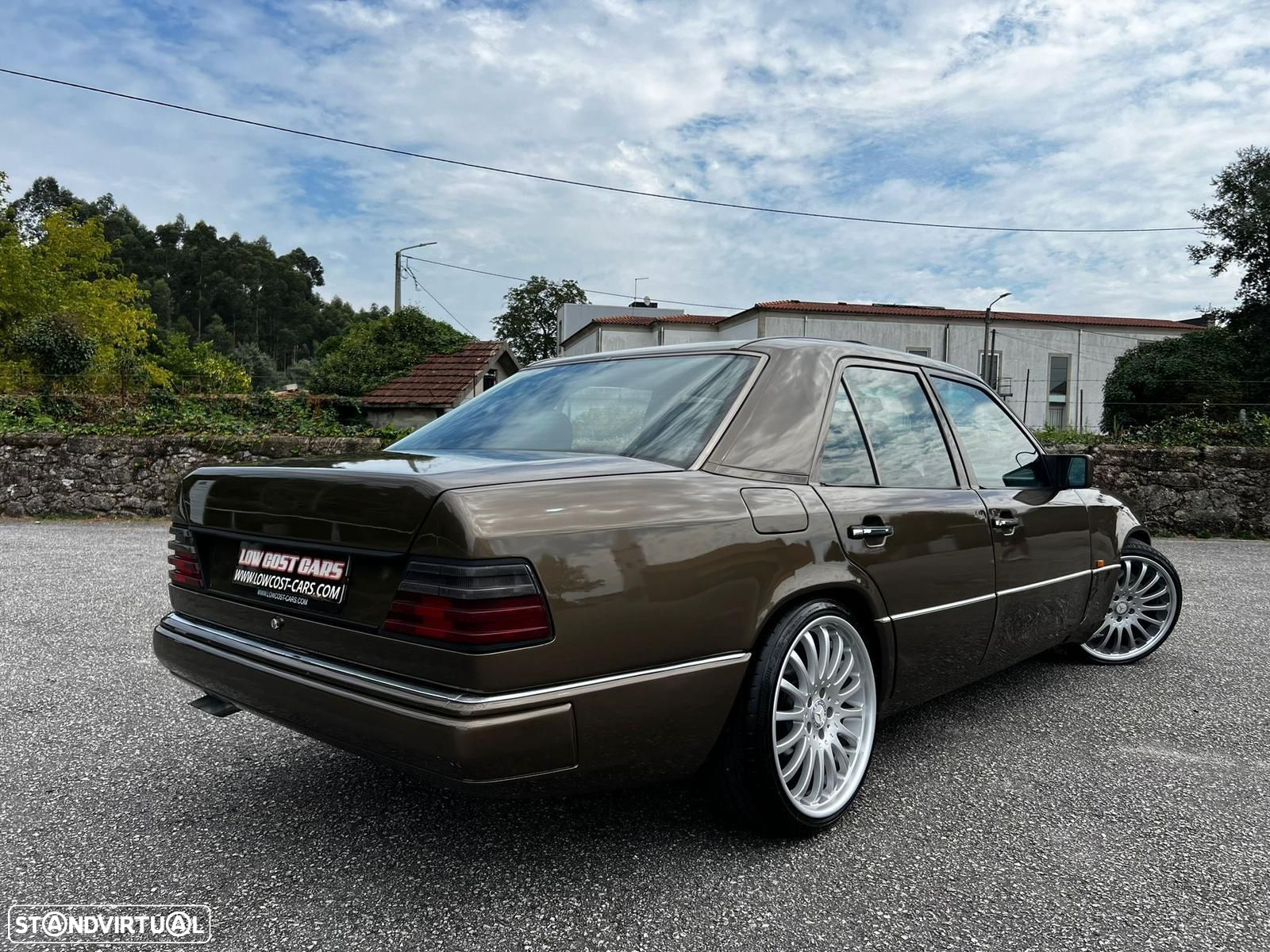 Mercedes-Benz 300 TD - 4
