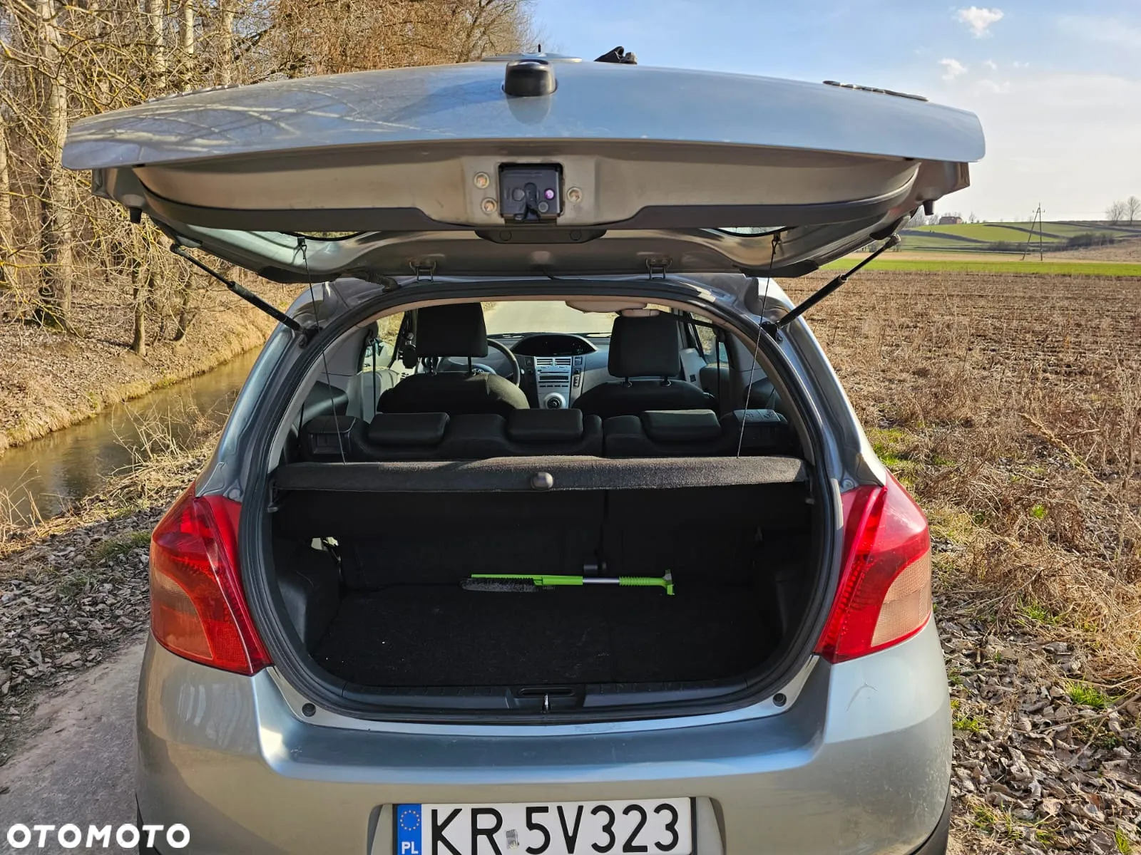 Toyota Yaris 1.0 Terra A/C - 11