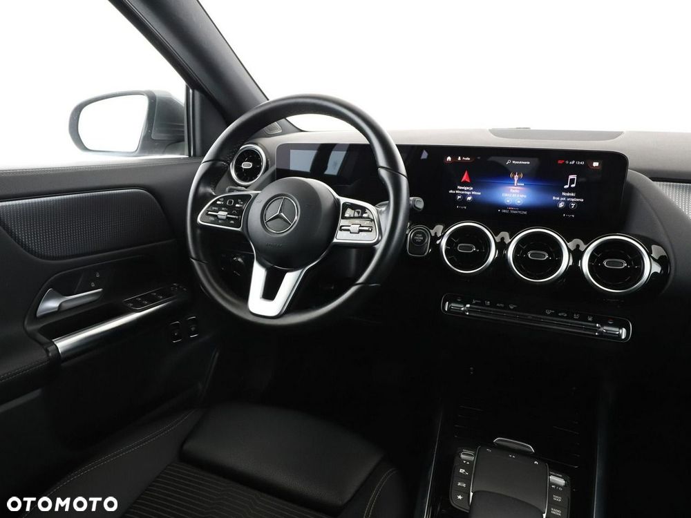 Mercedes-Benz GLA 250 e PHEV Progressive 8G-DCT - 17