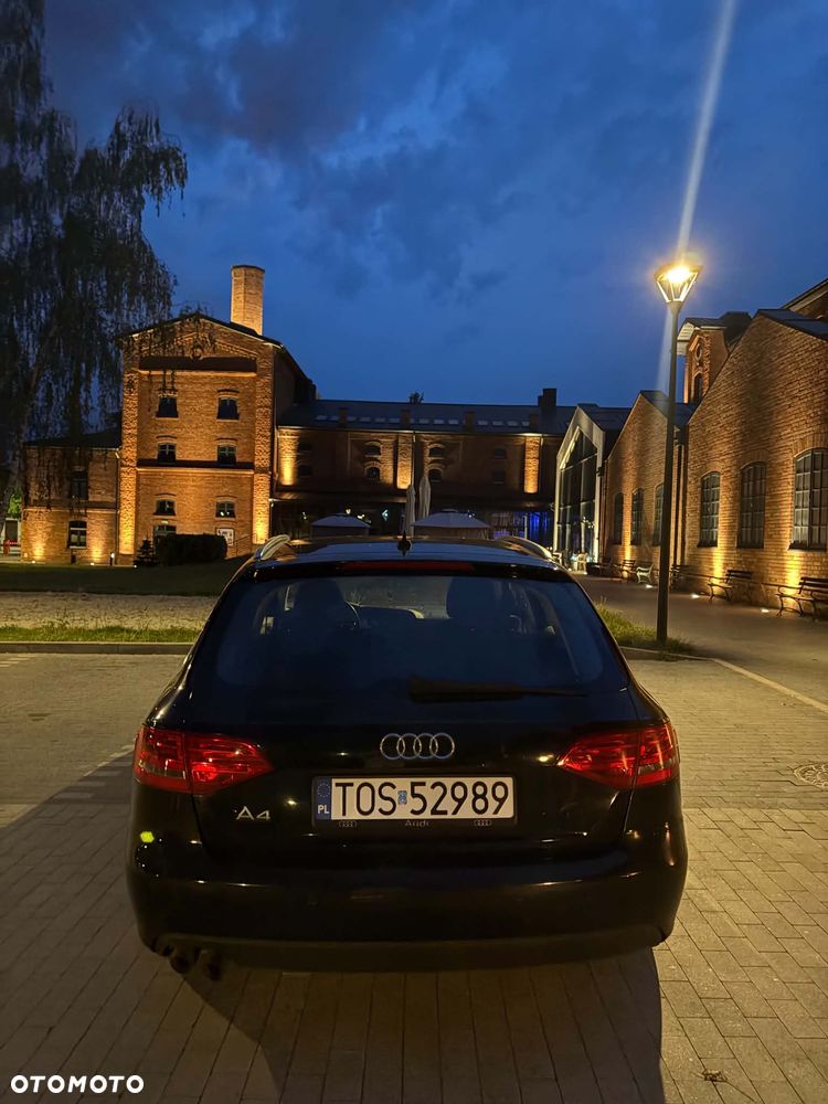 Audi A4 Avant 2.0 TDI - 5
