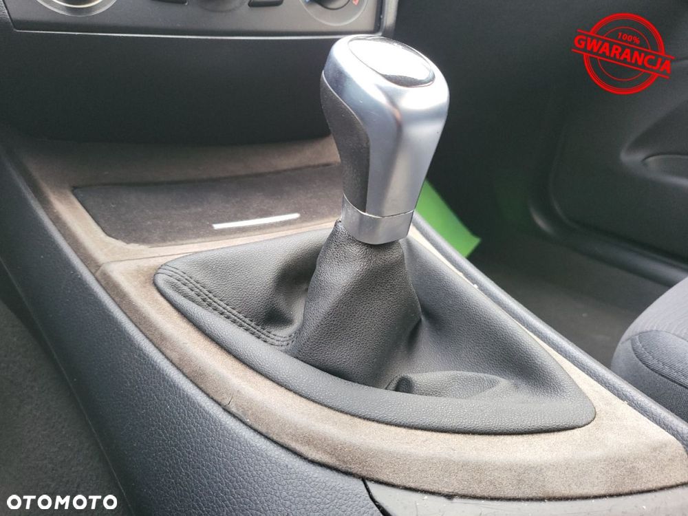 BMW Seria 1 120d - 29