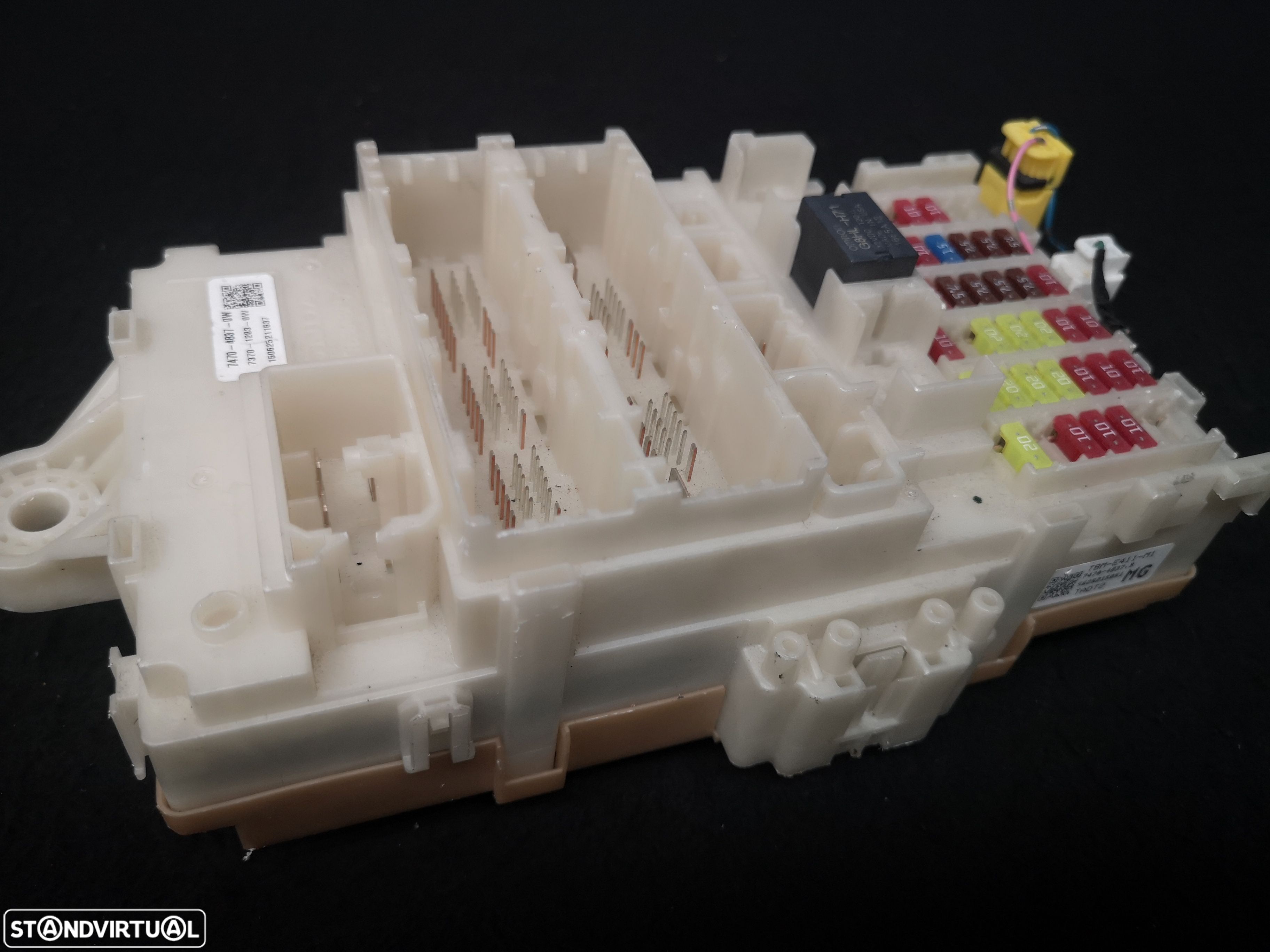 Caixa de FUSIVEIS  Originais Honda hrv 2016+ - 1