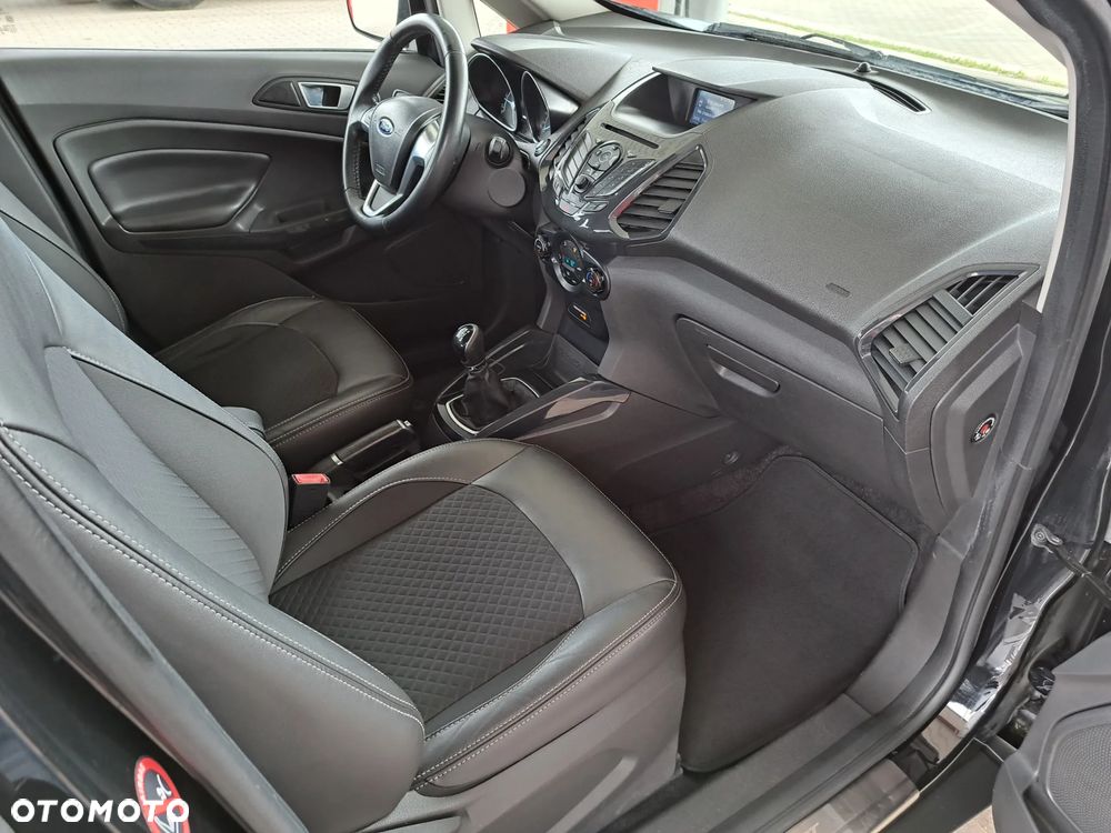 Ford EcoSport - 16
