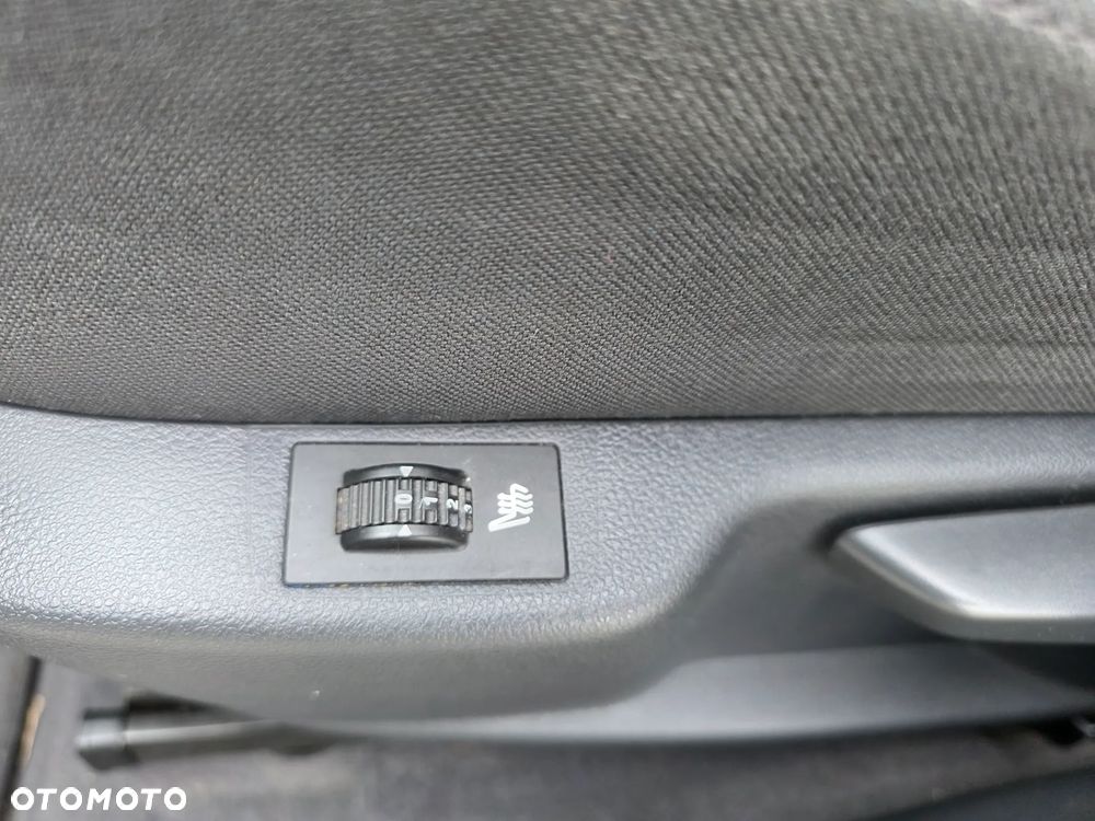 Peugeot 3008 HDi 115 Business-Line - 13