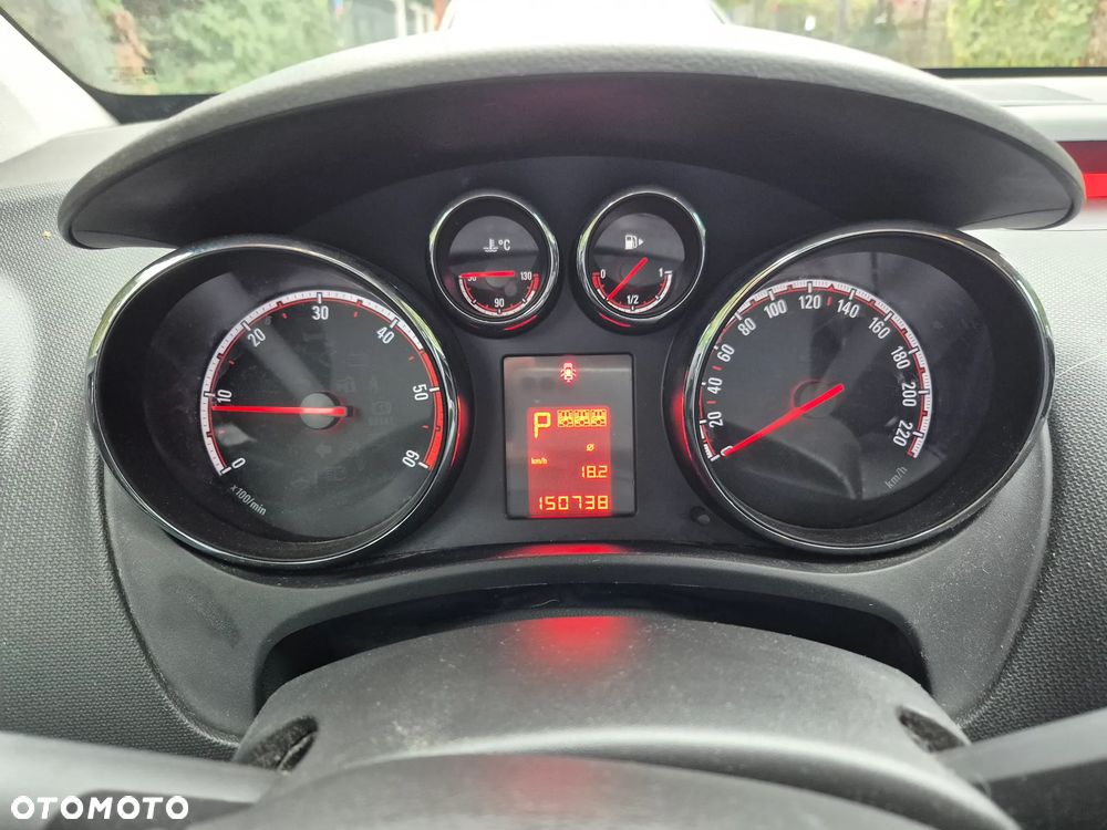 Opel Meriva - 9