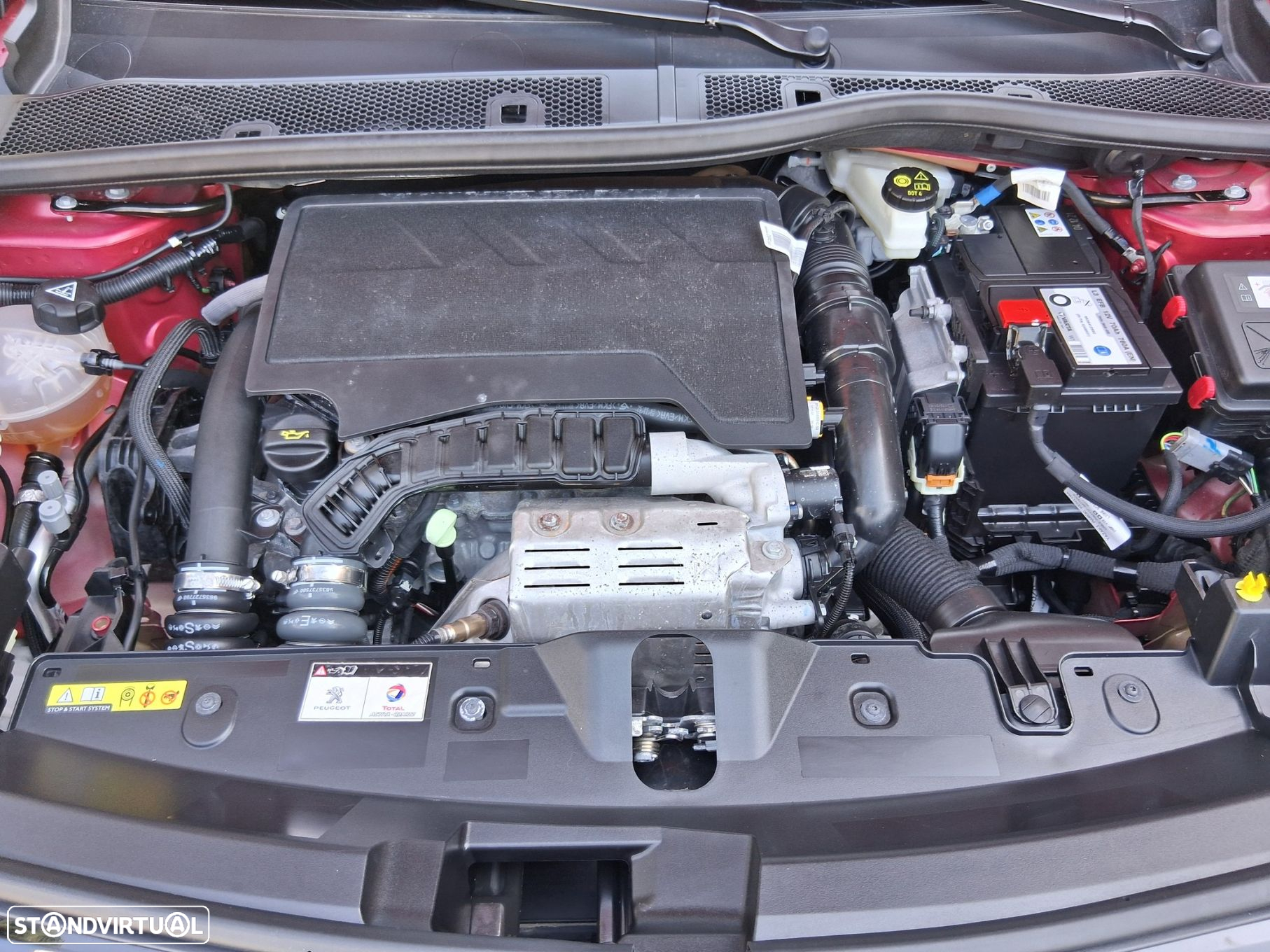 Peugeot 2008 1.2 PureTech GT Line EAT8 - 13