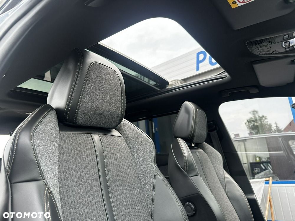 Peugeot 5008 - 12
