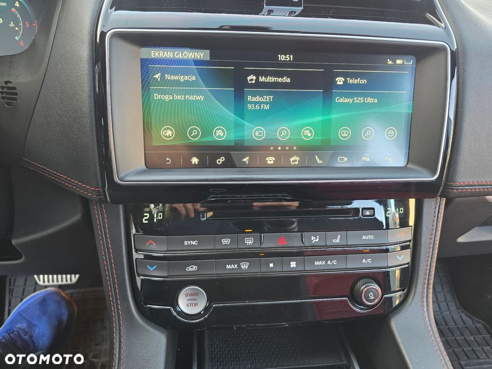 Jaguar F-Pace 20d AWD R-Sport - 27