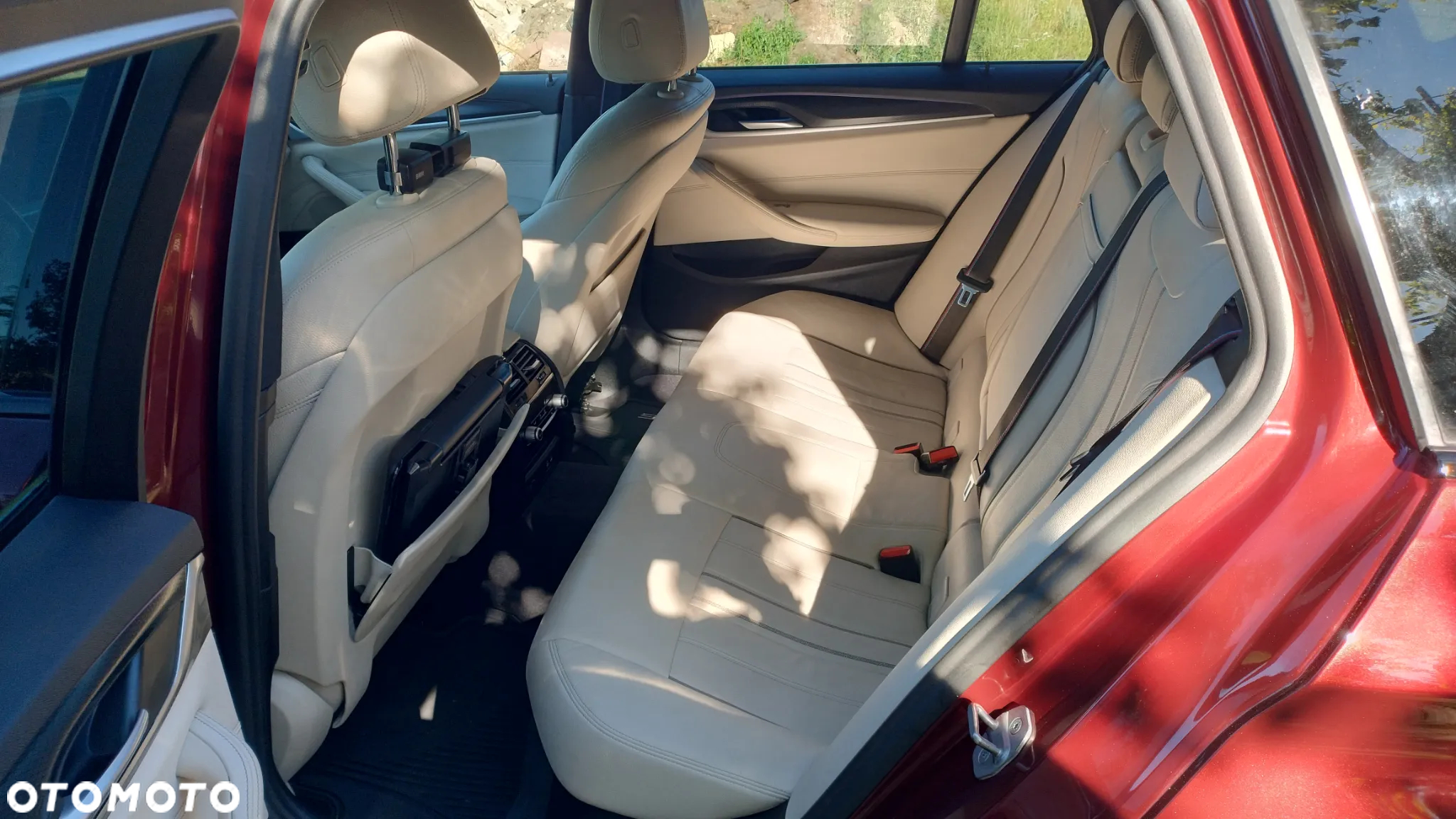BMW Seria 5 530d xDrive Touring M Sport Edition - 28