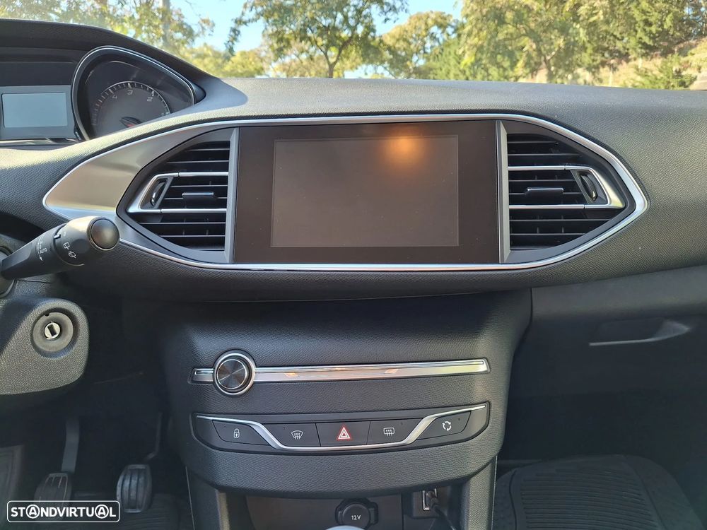 Peugeot 308 SW 1.5 BlueHDi Active - 31