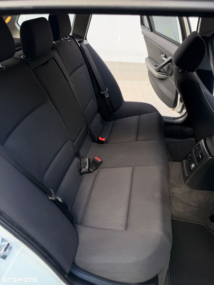 BMW Seria 3 320d xDrive DPF Edition Fleet Exclusive - 10