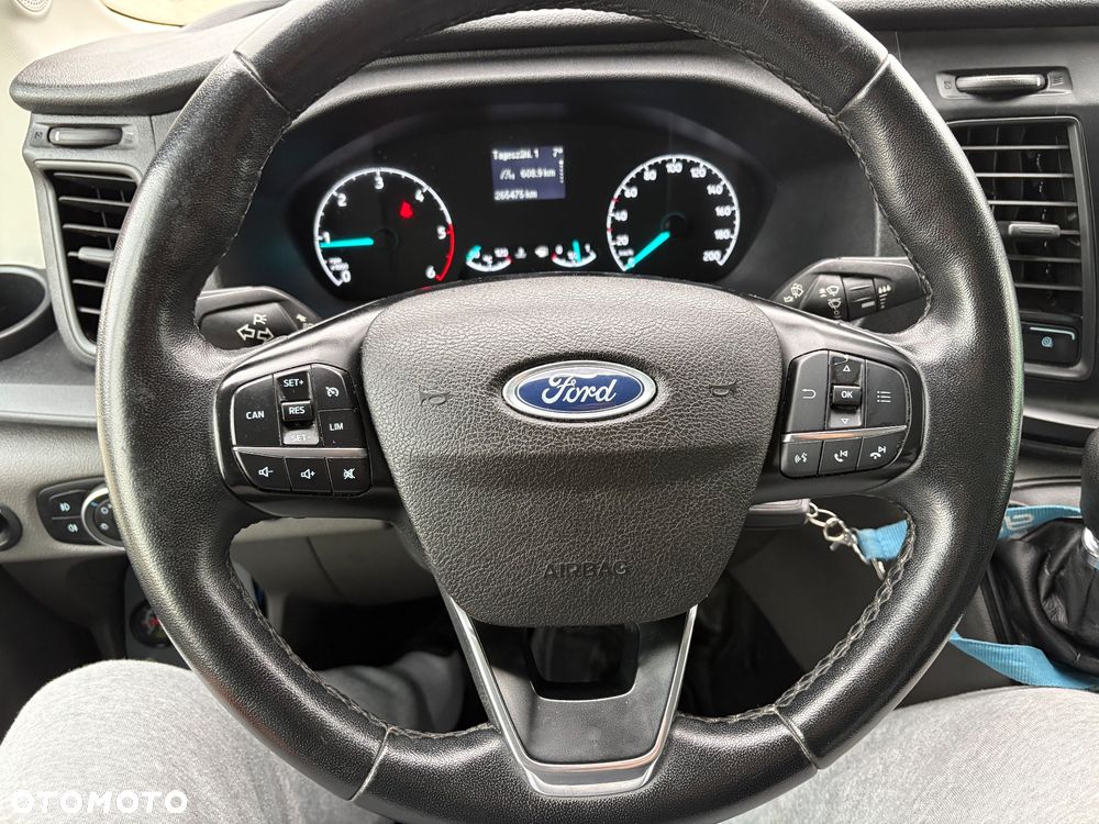 Ford Transit - 8