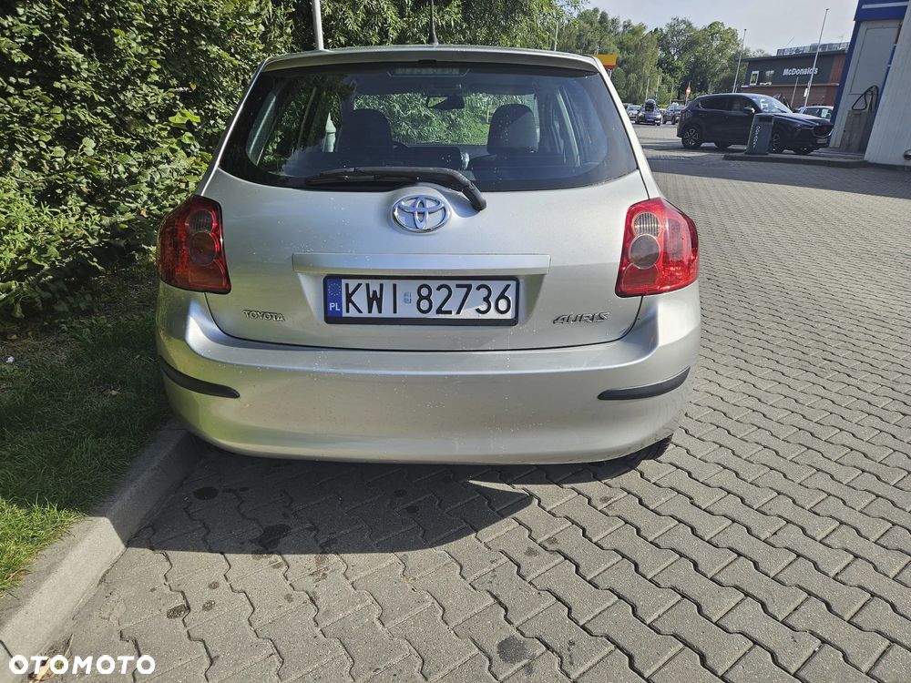 Toyota Auris 1.6 VVT-i Sol - 2