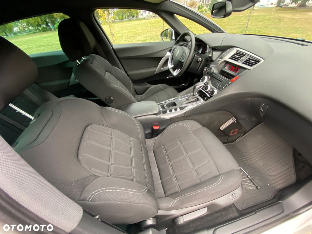 Citroën DS5 THP 155 Chic - 20
