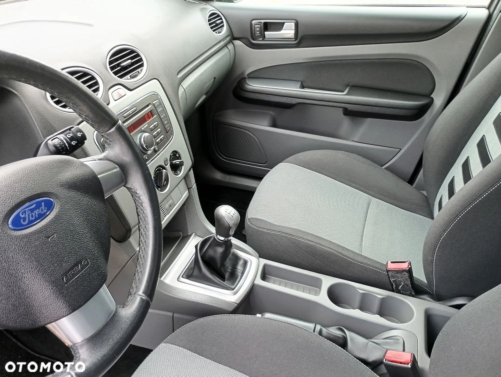 Ford Focus 1.6 TDCi Titanium ECOnetic - 14