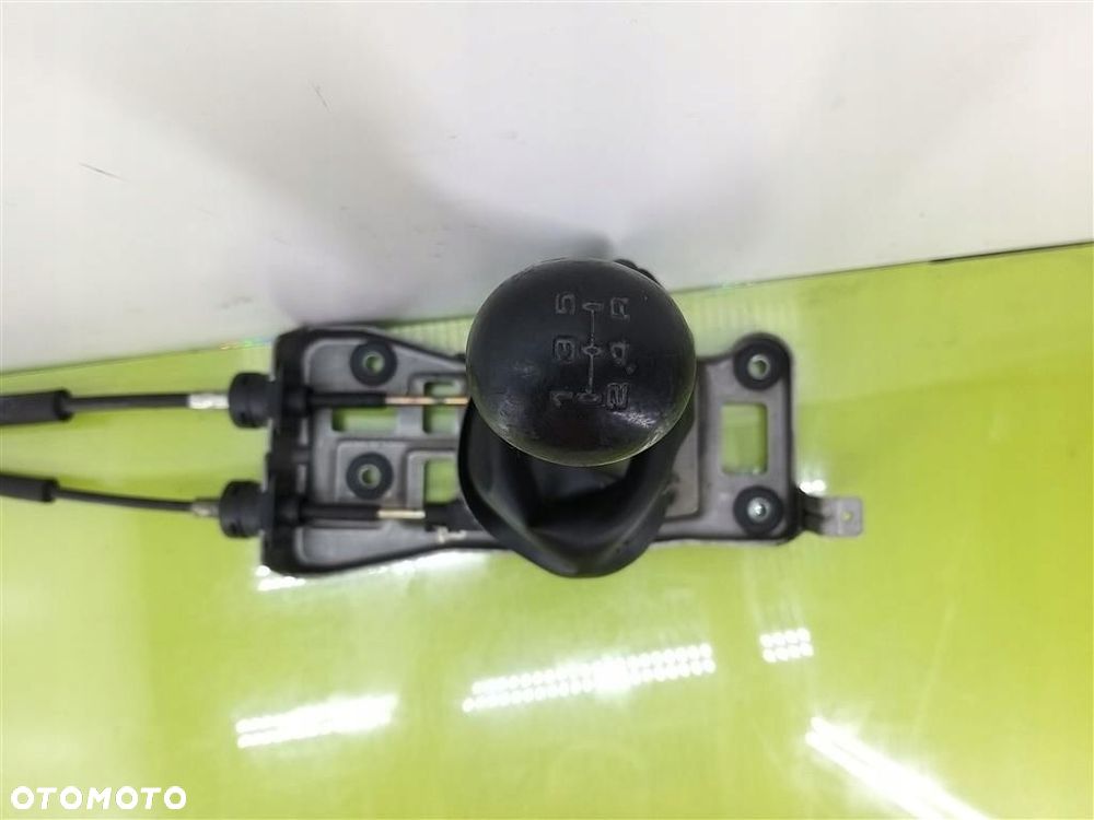 Mechanizm zmiany biegów lewarek Suzuki Liana 2001-2010 1,6 BENZYNA - 2
