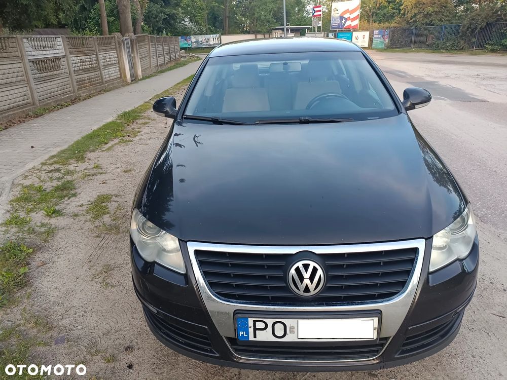 Volkswagen Passat 2.0 TDI Comfortline DSG - 2