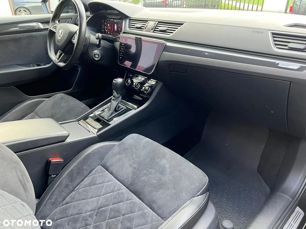 Skoda Superb 2.0 TDI SCR 4x4 Sportline DSG - 5