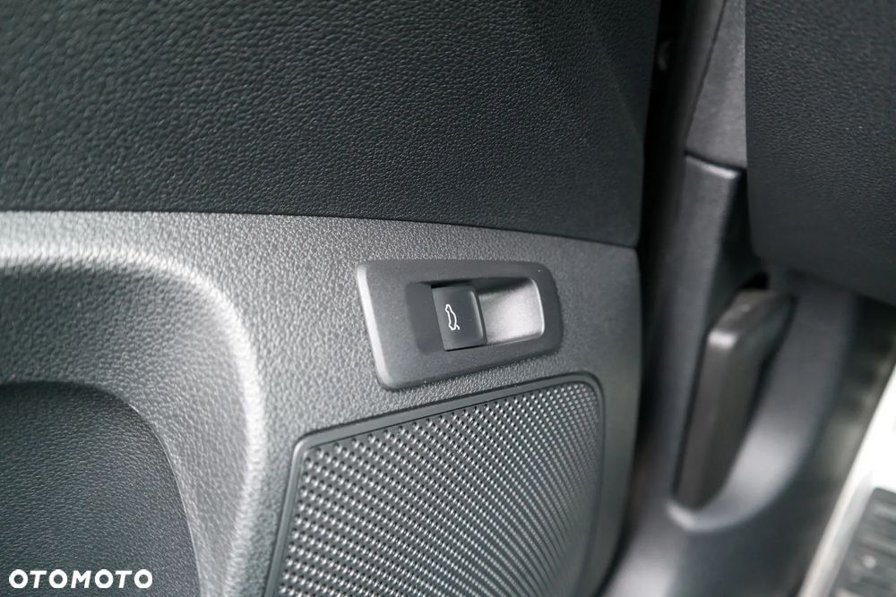 Skoda Karoq 1.5 TSI ACT Sportline DSG - 22