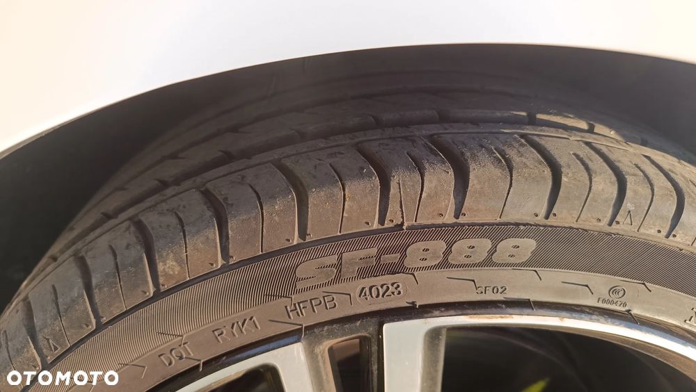 Volvo V40 D4 Geartronic RDesign - 13