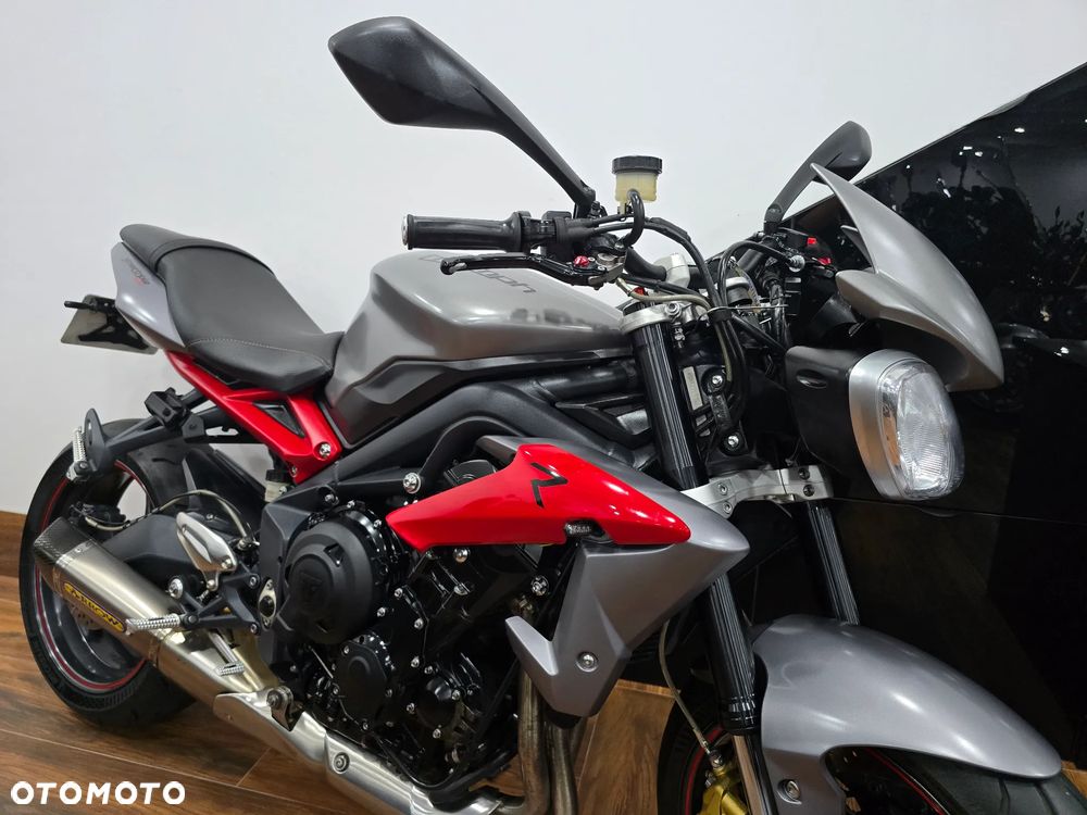 Triumph Street Triple - 34
