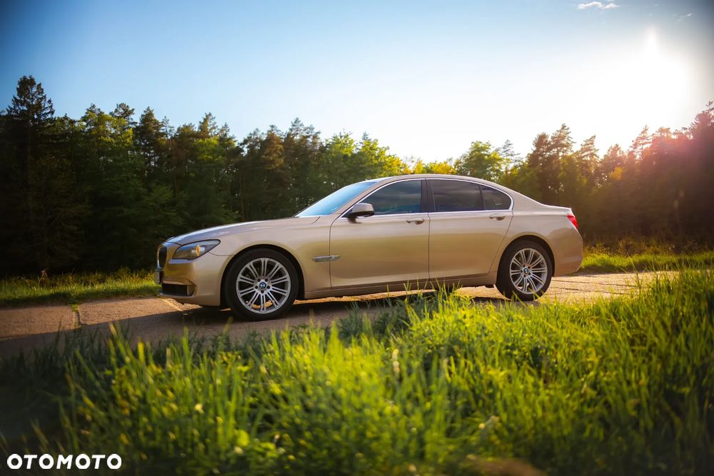 BMW Seria 7 740d xDrive - 4