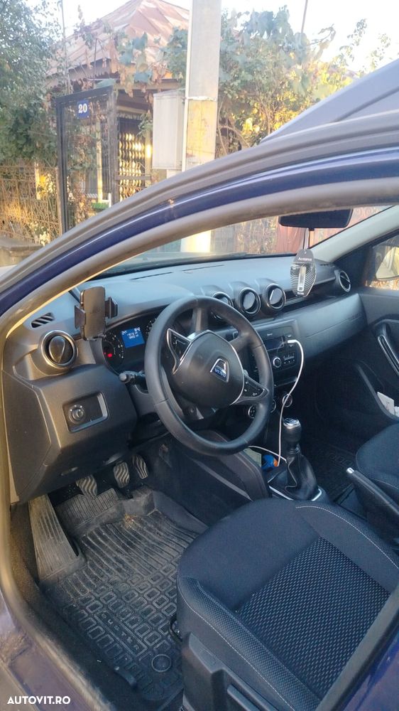 Dacia Duster TCe 100 Essential - 4