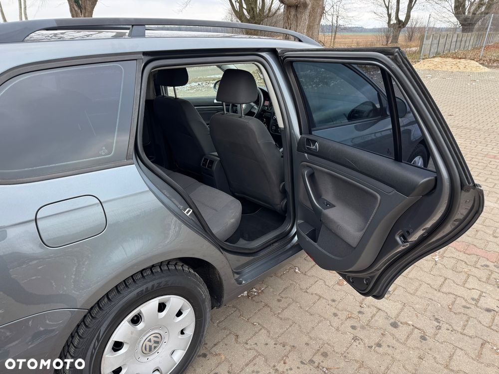 Volkswagen Golf - 16