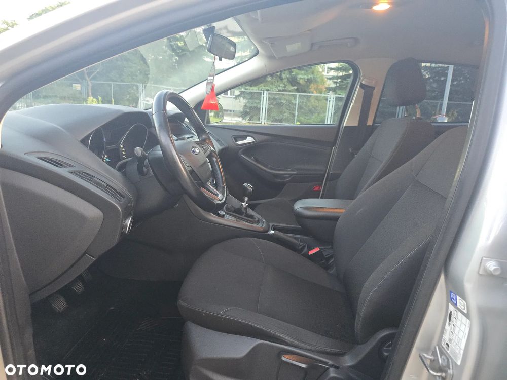 Ford Focus - 11