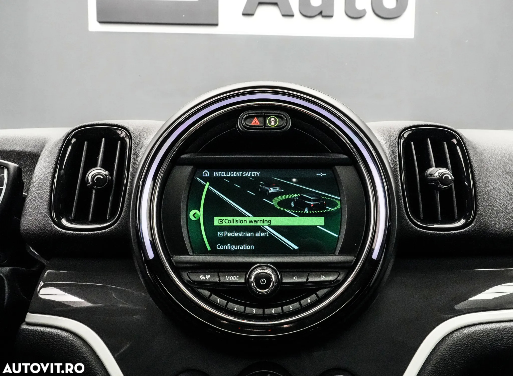 Mini Countryman Cooper S E ALL4 AT - 26