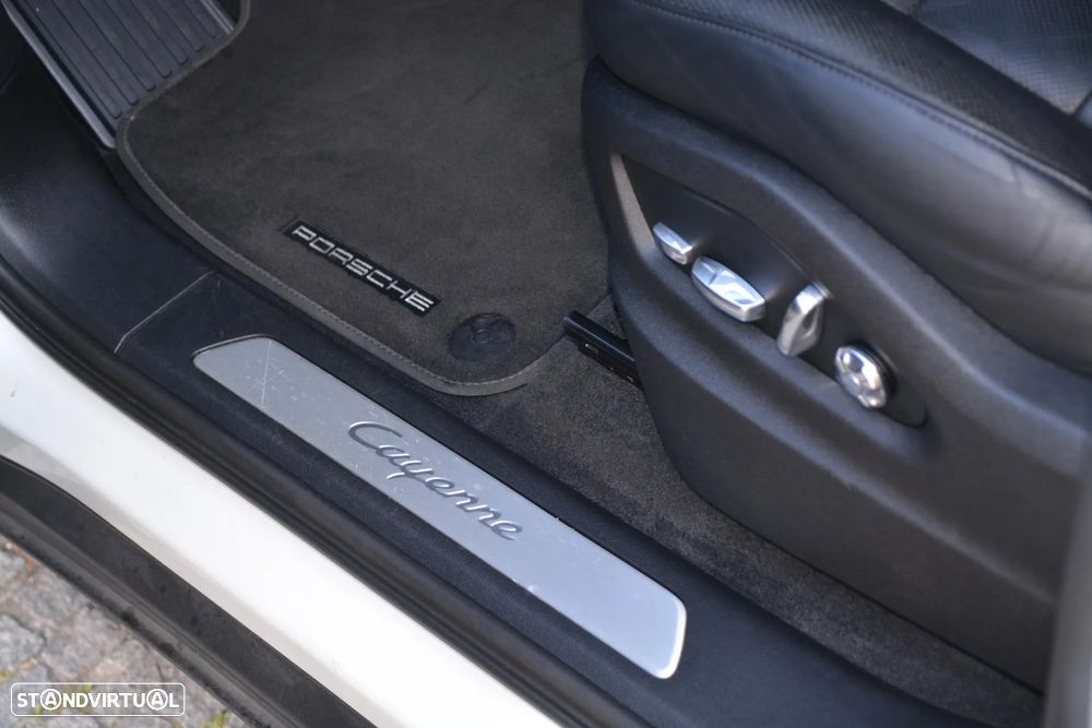 Porsche Cayenne E-Hybrid - 45