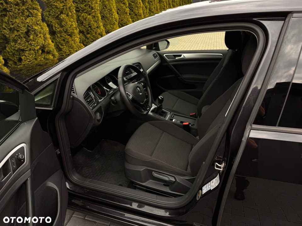 Volkswagen Golf 1.0 TSI BMT Trendline - 9