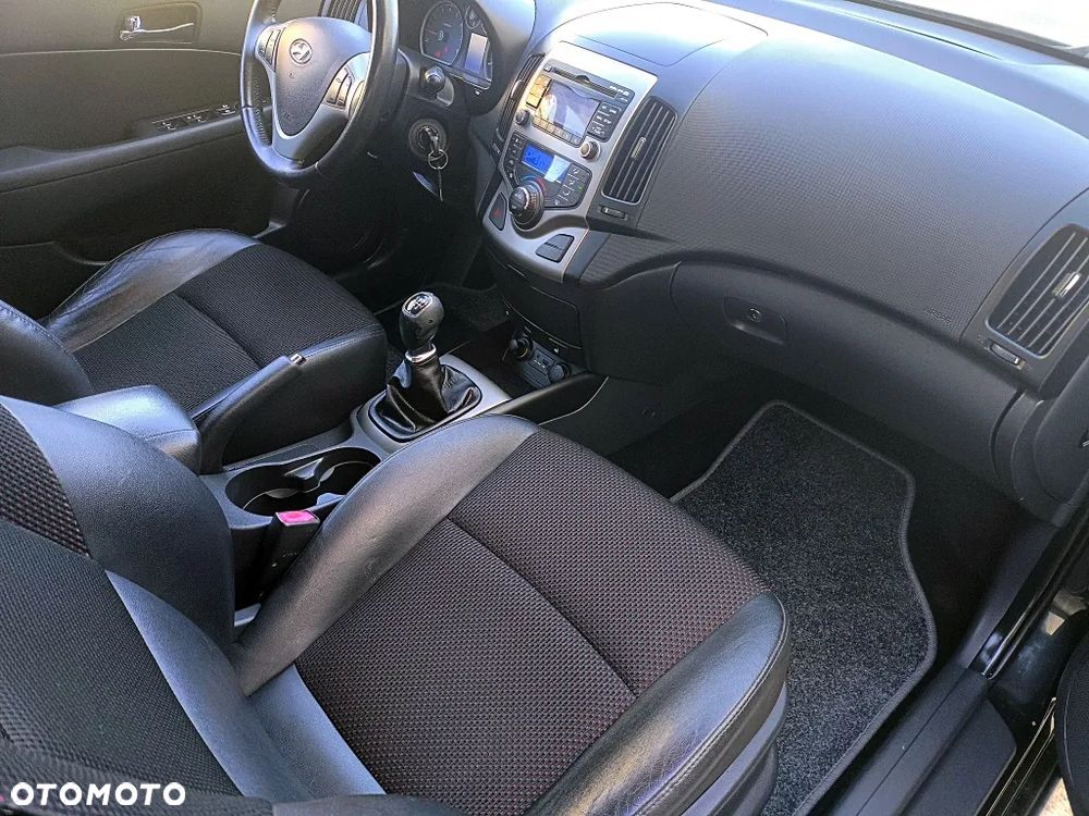 Hyundai i30 i30cw 1.4 Edition Plus - 28