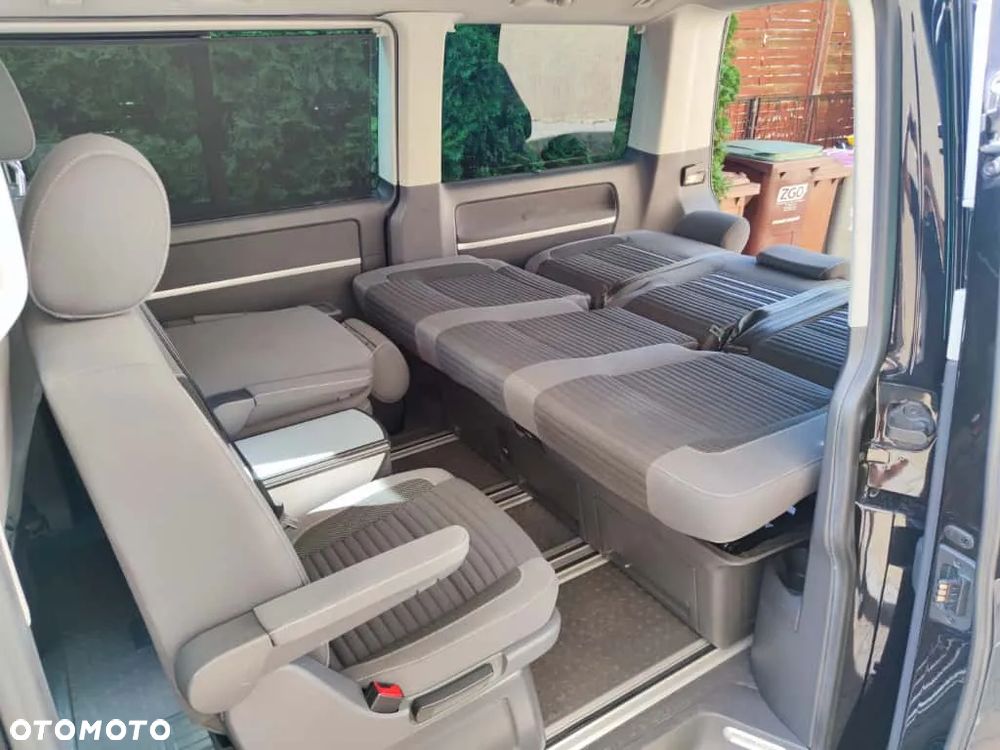 Volkswagen Multivan - 34