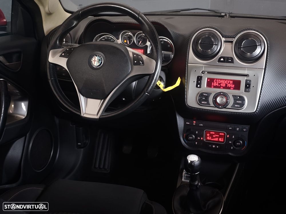 Alfa Romeo MiTo 1.3 JTD Distinctive - 32