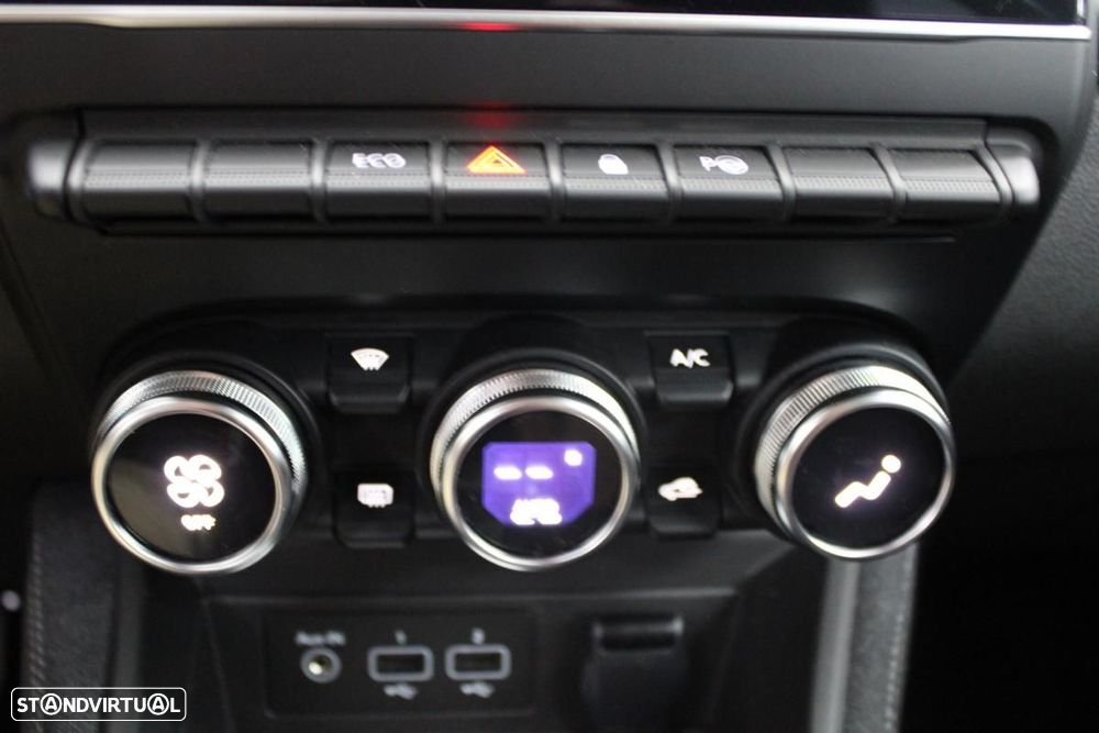 Renault Zoe (c/ Bateria) EV50 135hp Iconic - 23
