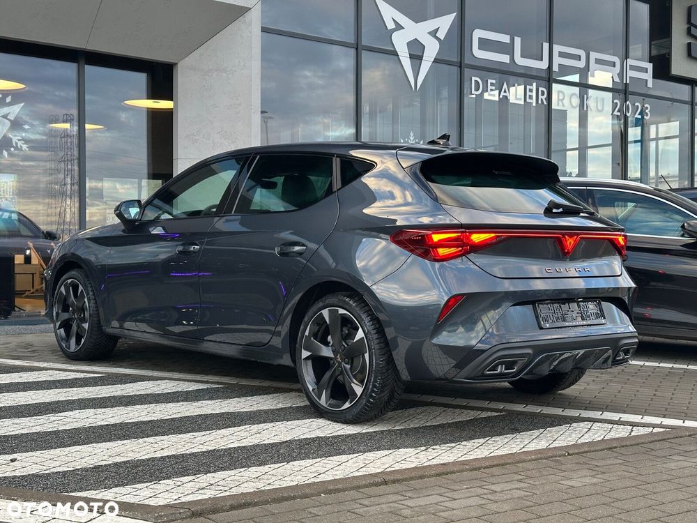 Cupra Leon 1.5 eTSI DSG - 4