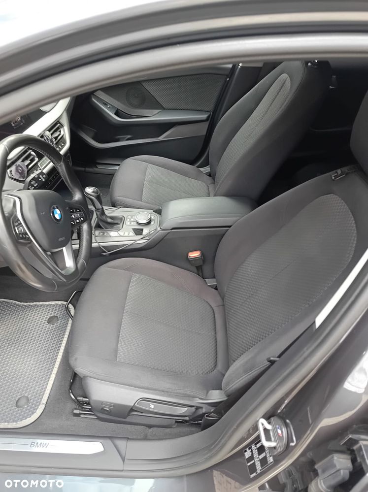 BMW Seria 1 118i - 18